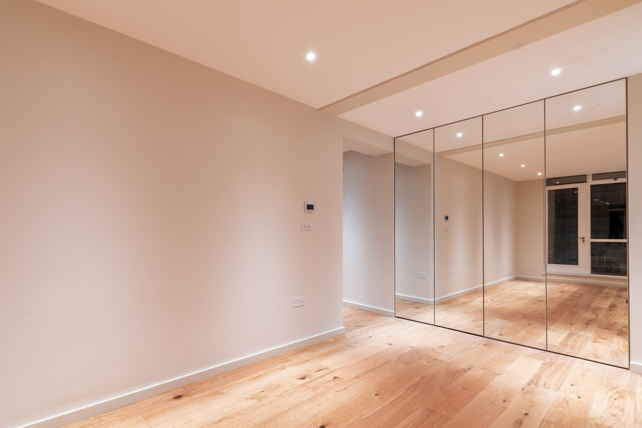 Lancaster Gate - Photo 1